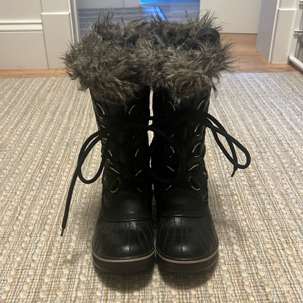 Sorel Torfino Boots Size 6